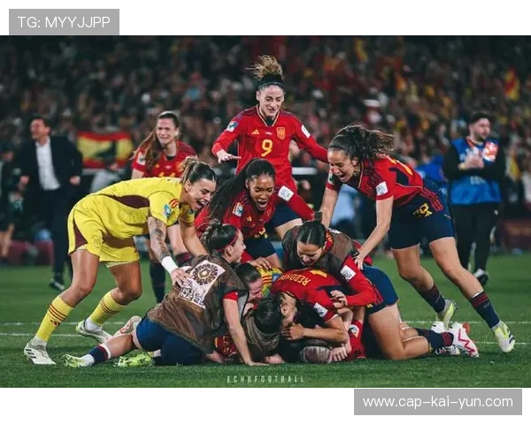 西班牙女足在世界杯决赛中1-0击败英格兰夺冠,西班牙 女足